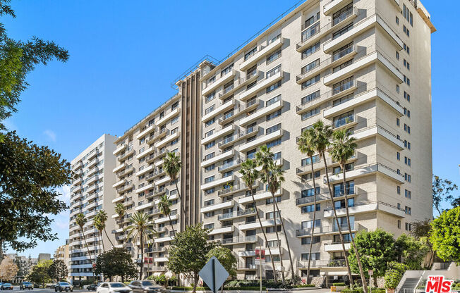 2 beds, 2 baths, 1,088 sqft, $4,400, Unit 904