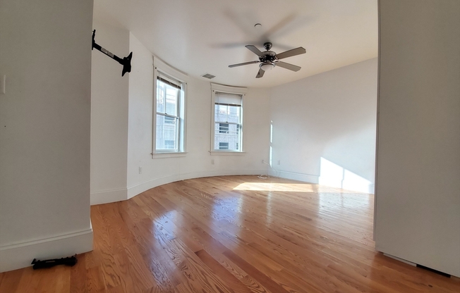 6 WESTMINSTER
