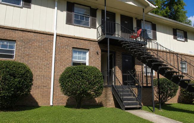 5909 Lone Oak