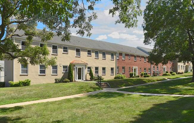 Renovated Apartment Homes Available at Mount Ridge Apartments, Maryland