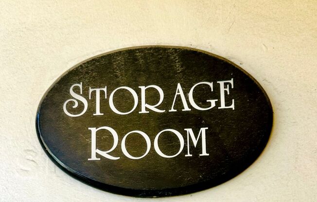 6545 Hazeltine Ave. Van Nuys, CA. 91401