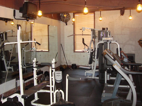 Studio, 1 bath, 300 sqft, $725, Unit Apt 411