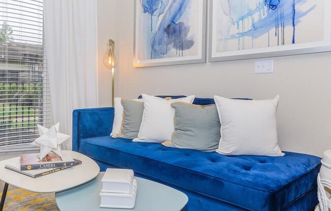 1 bed, 1 bath, 695 sqft, $1,135