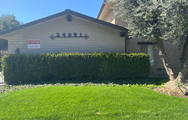 Move in Special 2 Weeks Rent Free, Beautiful, Newly Renovated in Santa Clarita, CA.