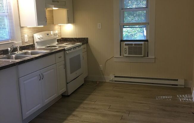 1 bed, 1 bath, $850