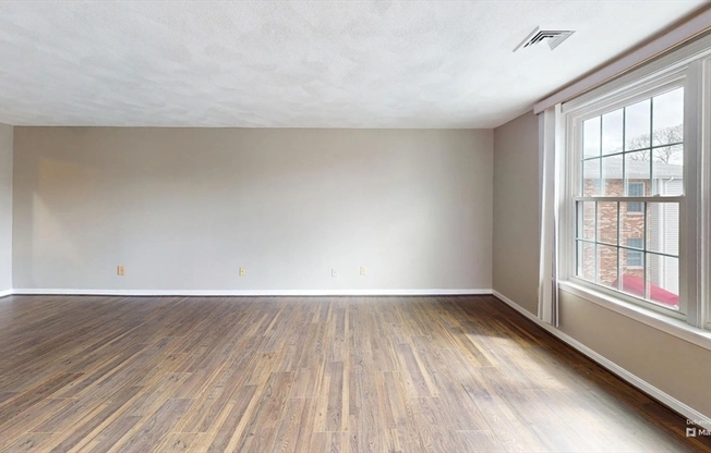 2 beds, 2 baths, 1,031 sqft, $2,800, Unit 36