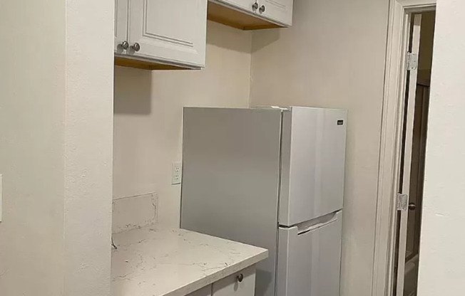 Studio, 1 bath, $1,550