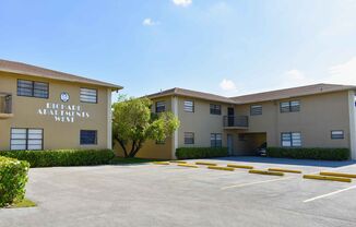 2 beds, 2 baths, $2,200, Unit WM 1465-02