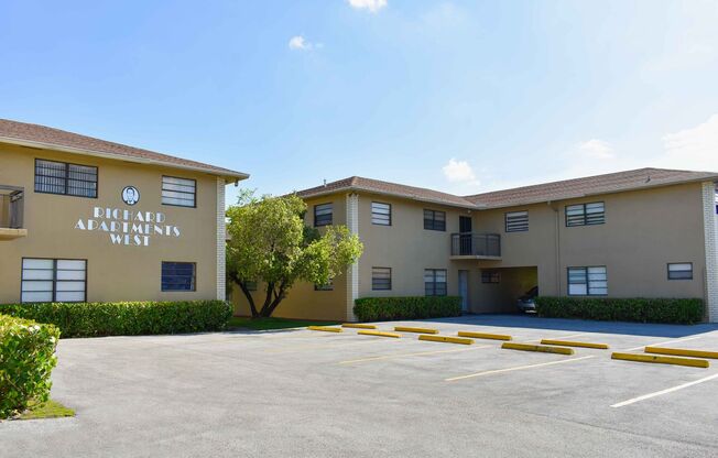 For Rent - 1/1 for $1,700 apartment in Hialeah