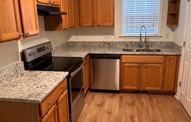 Cute 3 bedroom 1.5 bath home located close to downtown Holly Springs.