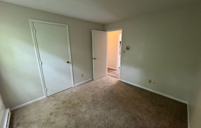 2 beds, 1 bath, 850 sqft, $1,795, Unit Unit 16