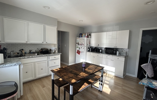 26 TAPLEY AVE