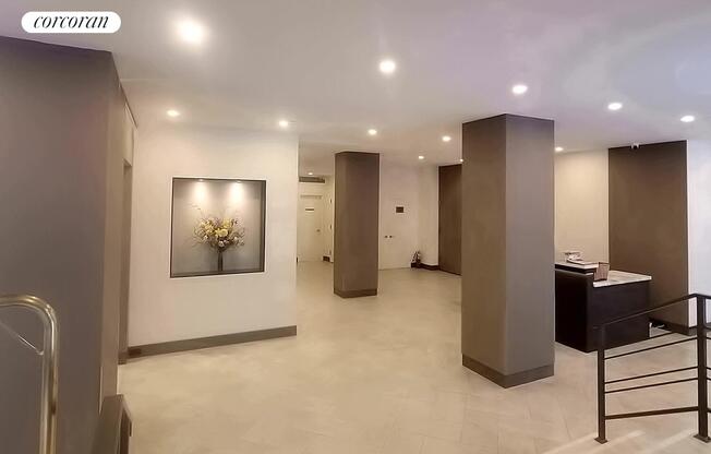 3 beds, 3 baths, $14,000, Unit PHD