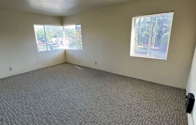 2 beds, 1 bath, 689 sqft, $1,375, Unit 402A