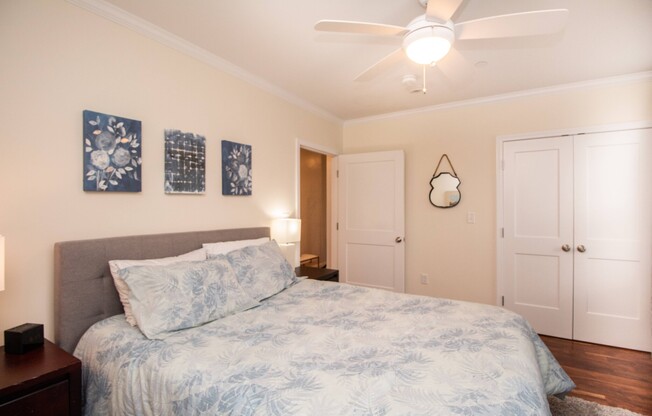 2 beds, 2 baths, 1,000 sqft, $7,800, Unit 4