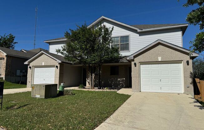 Welcome to this beautiful 3 bedroom, 2.5 bathroom home located in the gated community of Dove Meadow.   Conveniently situated just a few miles from Six Flags, this home is right by 1604 and close to Hwy 90 west, Hwy 151, and 410 with easy access to Lackla