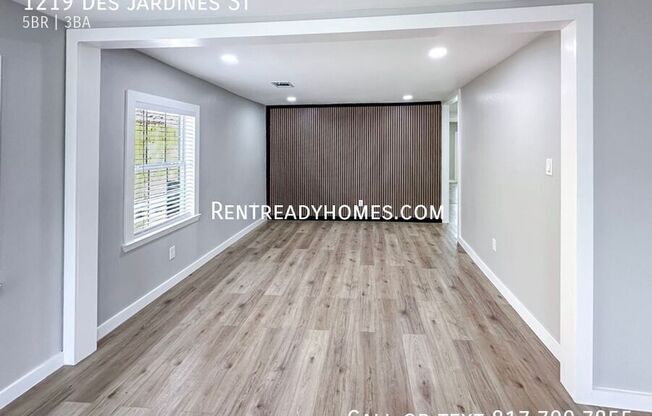 1219 DES JARDINES ST