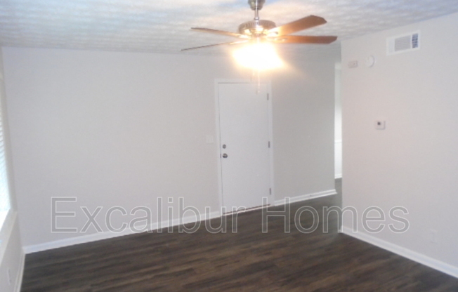 2364 PEACHWOOD CIR NE