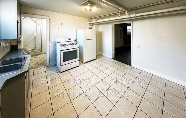 731 N NEVADA AVE