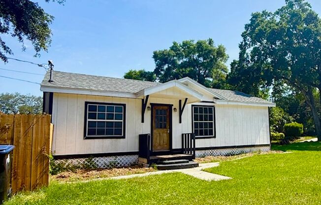 2215 Vine Street