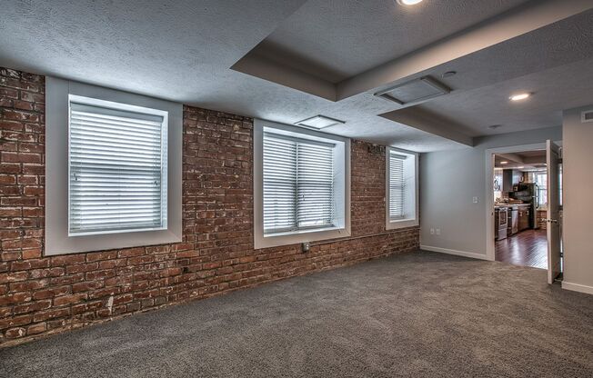 1 bed, 1 bath, 650 sqft, $1,395, Unit Unit 01B A1100