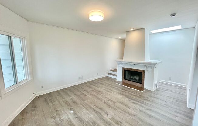 Bernal Hts. 2Br/1.5Ba Home w/Fab City Views, Deck, Hot Tub, Garage! PROGRESSIVE