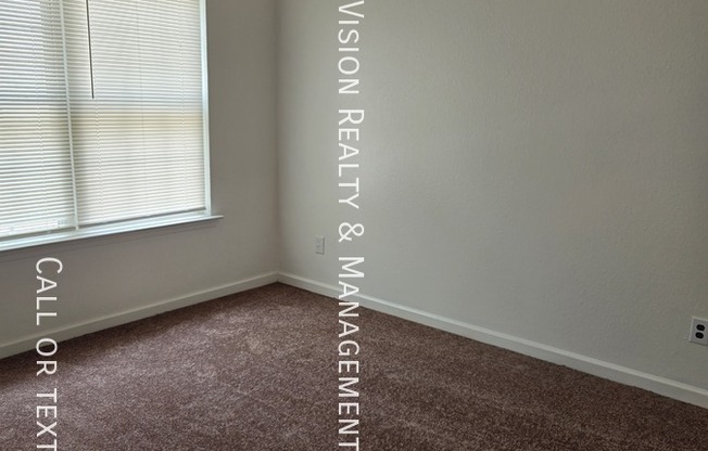 4447 RAVENWOOD DR