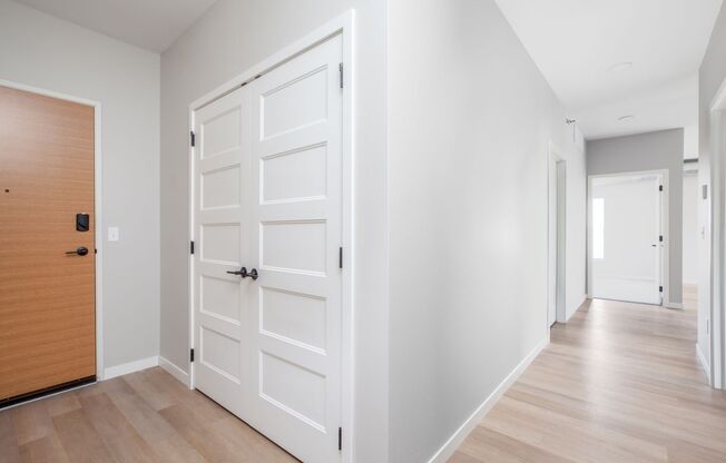 2 beds, 2 baths, 1,099 sqft, $1,525, Unit 408