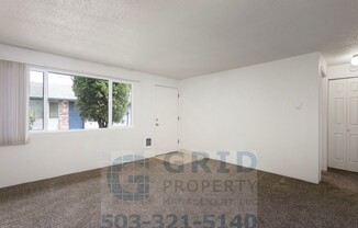 2 Bedroom Apartment Available in SW Portland - Private Patio Area!