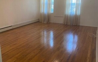 754 HOWARD AVE