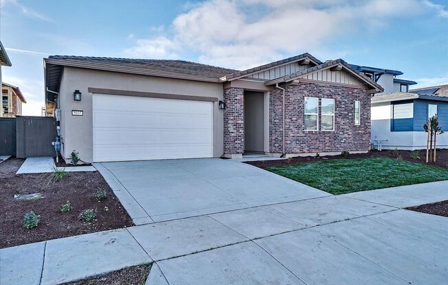 FULLY FURNISHED - BRAND NEW 4 BED, 2.5 BATHS, 2 CAR GARAGE, 1 STORY IN NORTH LAKE COMMUNITY, NORTH NATOMAS