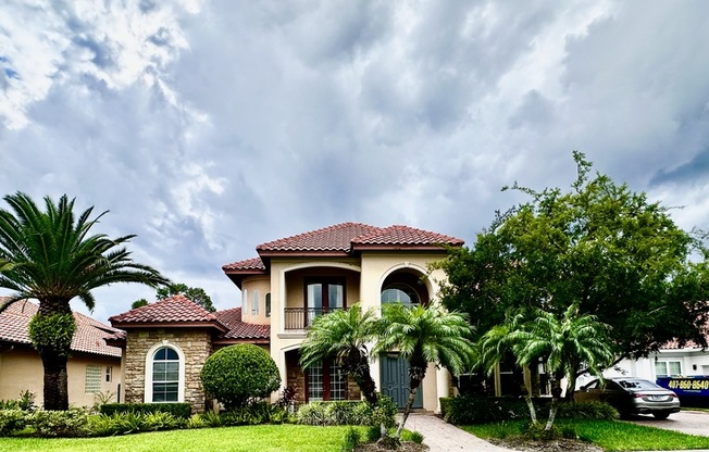 5027 KEENELAND CIR