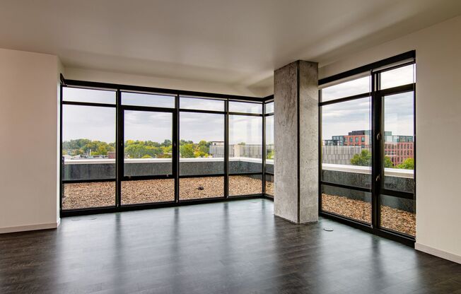 2 beds, 2 baths, 1,293 sqft, $3,050, Unit 0607