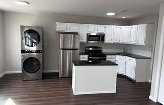 2 beds, 1 bath, 900 sqft, $2,350, Unit Unit 1