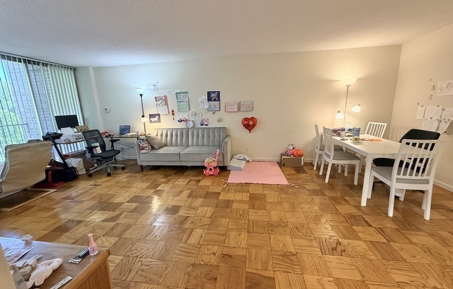 1 bed, 1 bath, 880 sqft, $2,950, Unit 424