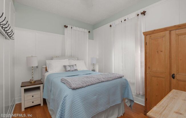251 Charlotte St Unit B