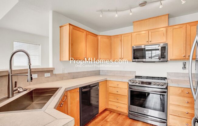 Luxury Tanasbourne Condo!