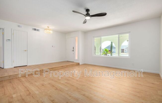 11025 N 55 AVE