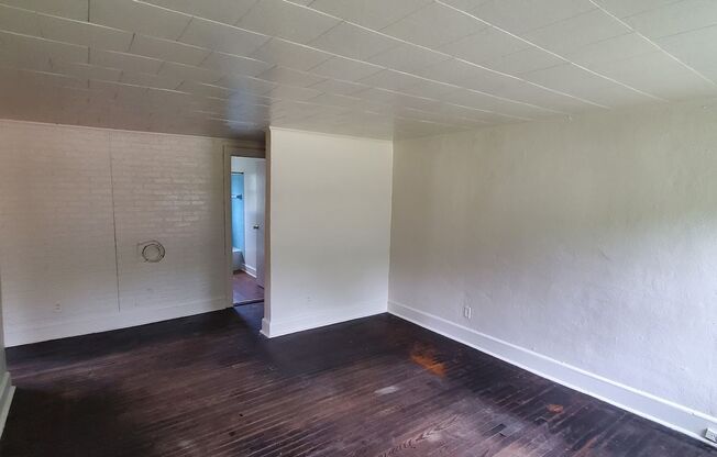 3 Bedroom 1 Bathroom House