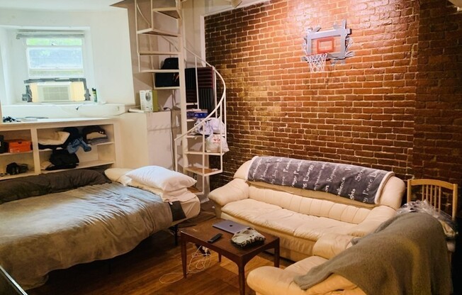 167 Beacon St