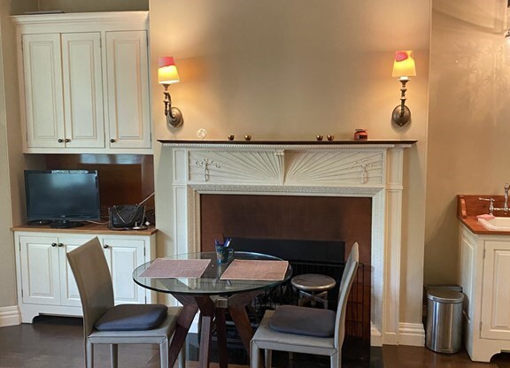 1 bed, 1 bath, 495 sqft, $3,200, Unit 3