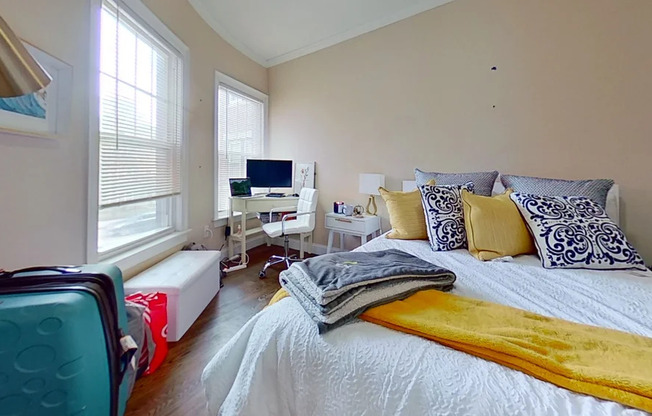 2 beds, 1 bath, 800 sqft, $2,895, Unit 2