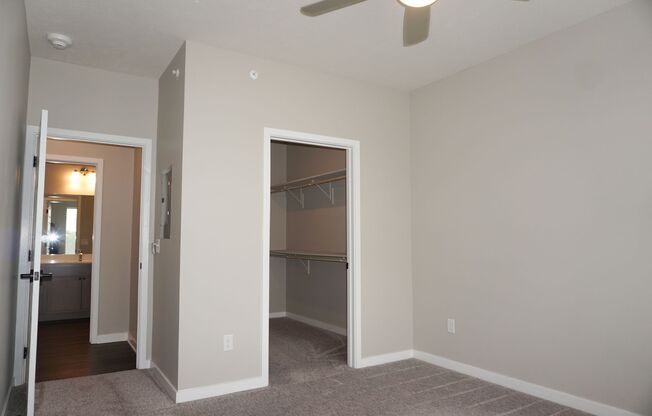 1 bed, 1 bath, 895 sqft, $1,399, Unit 404
