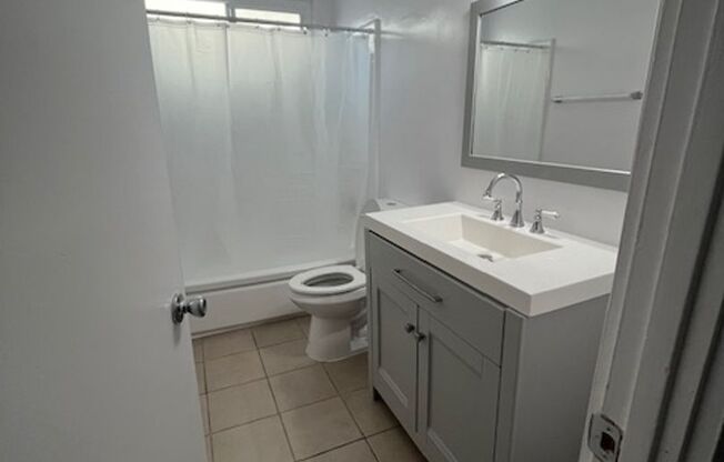 TARZANA 6150