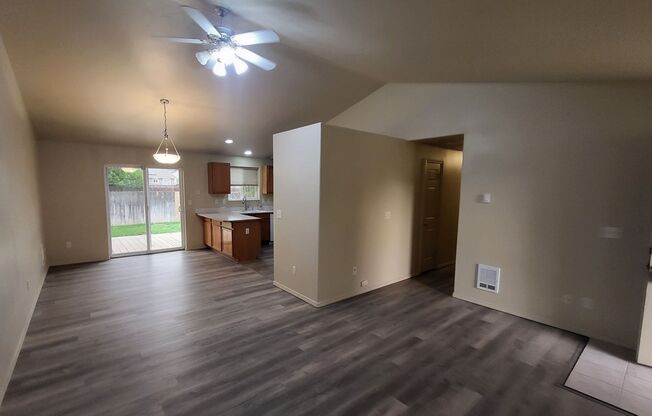 3 beds, 2 baths, $2,300