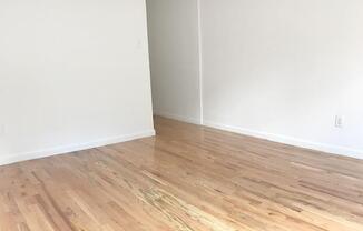 2 beds, 1 bath, $3,500, Unit 2-N