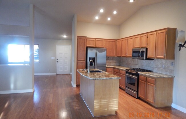 3 beds, 2 baths, $2,400