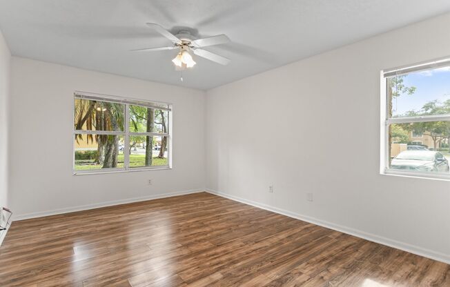 2 beds, 1 bath, 1,015 sqft, $2,050, Unit 09 - 912