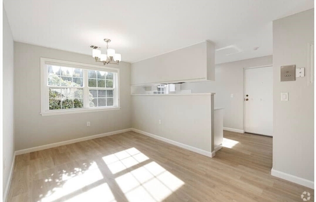 2 beds, 1 bath, 1,200 sqft, $2,850, Unit 18B