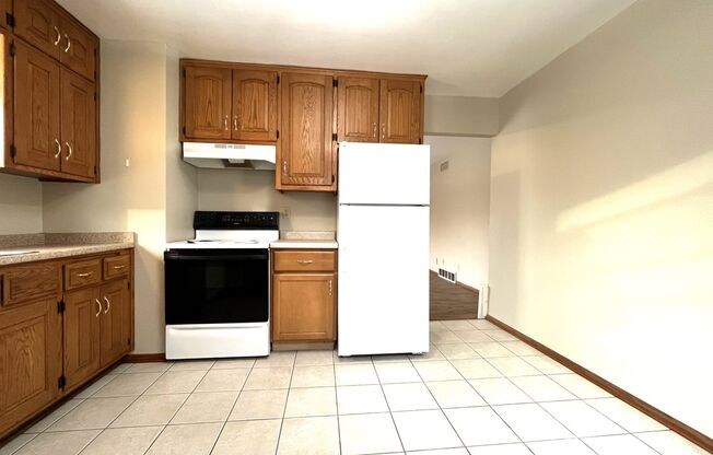 3 Bedroom/1.5 Bath - Single Family Home with GARAGE!